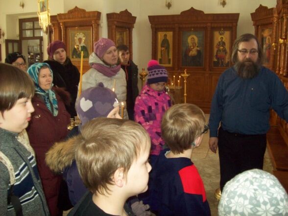 Воскресная школа на экскурсии в Бобреневом монастыре
