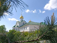 Младшие воспитанники центра посетили Богоявленский Старо-Голутвинский Богоявленский мужской монастырь