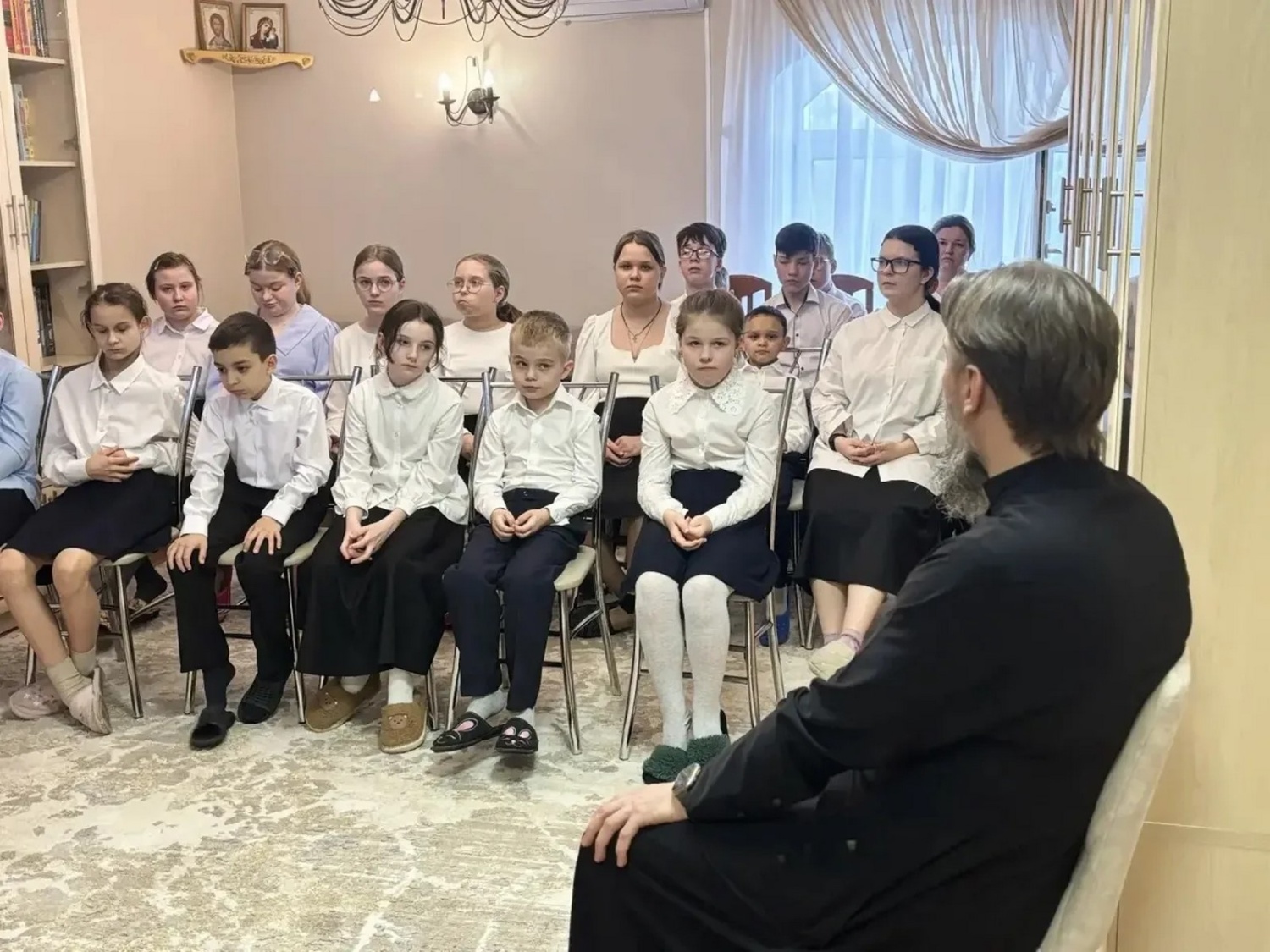 Встреча воспитанников с духовником центра протоиереем Алексием Виноградовым