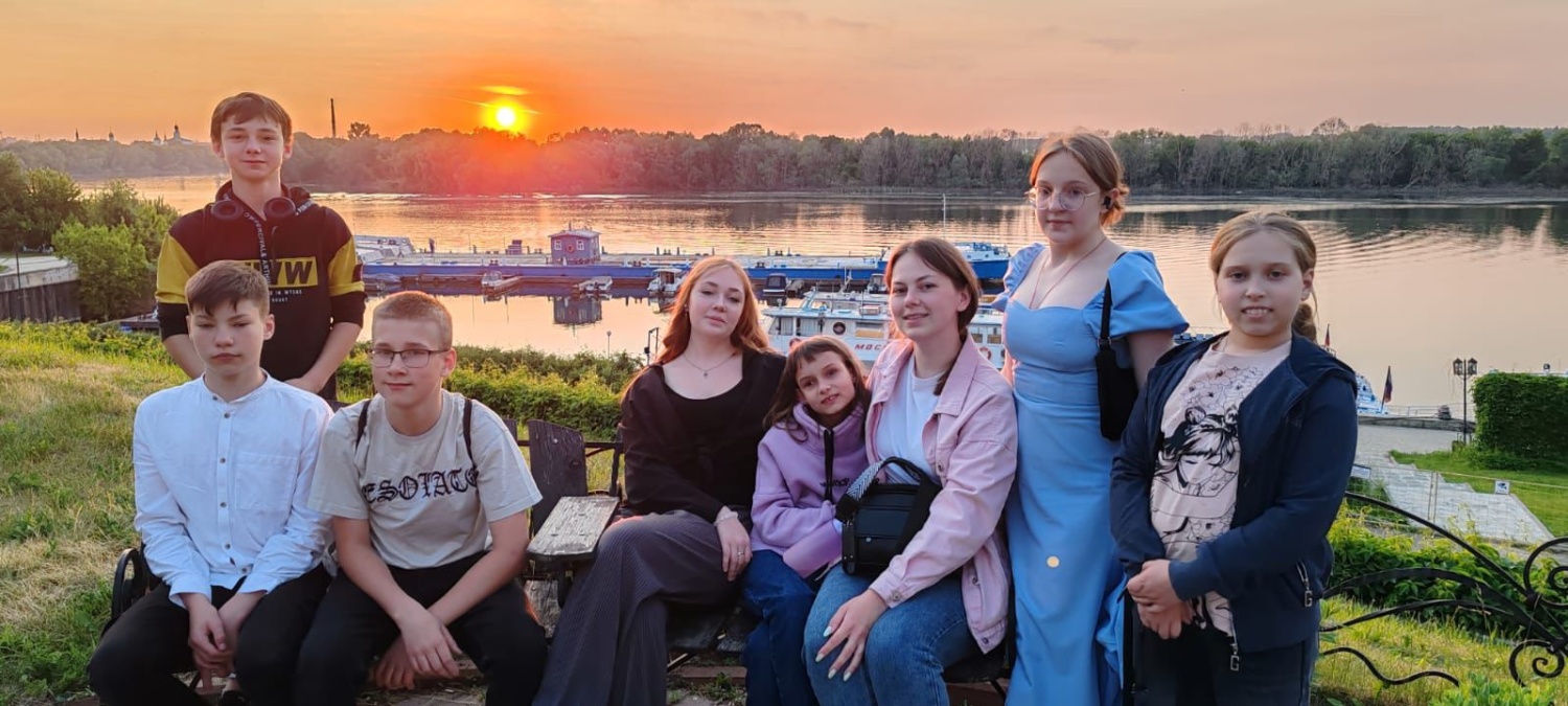 Путешествие по Оке на закате