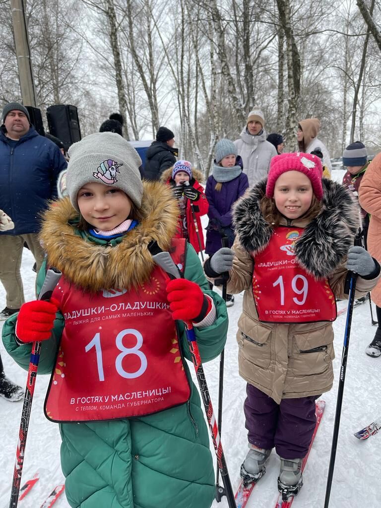 Воспитанницы Мария и Ангелина приняли участие в лыжной гонке «Ладушки-оладушки». 