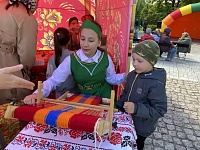 Праздник Святой Троицы: День радости и добрых дел!