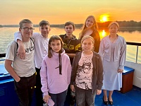 Путешествие по Оке на закате