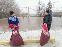 Масленичные гуляния на приходе Троицкого храма