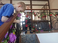 Мир, труд, май!