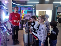 Поездка в выставочный центр «Роботостанция»