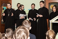 Святки - время добрых встреч.