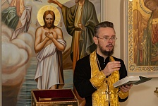  Таинство Крещения наших новых воспитанниц Варвары и Ангелины.