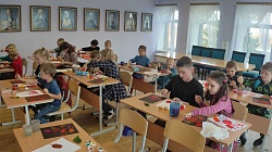 Занятия в воскресной школе - "Творчество и духовность"