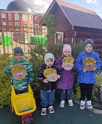 Яркие идеи для прогулки: львята из одуванчиков!