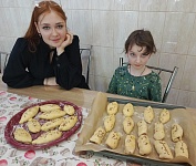 Традиция печь пироги: от бабушкиных рецептов к современным хозяюшкам