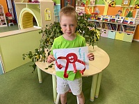 Аппликация в дошкольной группе.