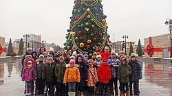 Воспитанники в парке «Остров мечты». 