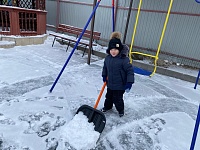 Зимние приключения наших малышей