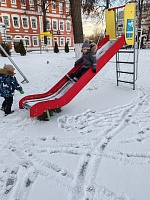 Зимние приключения наших малышей