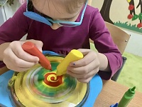 "Картины из брызг"